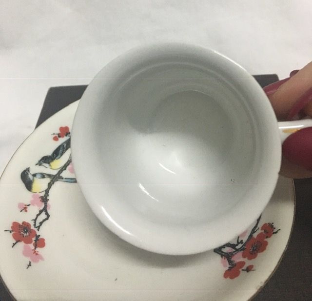 Porcelana Chinesa Antiga - Conjunto Chávena com Pires