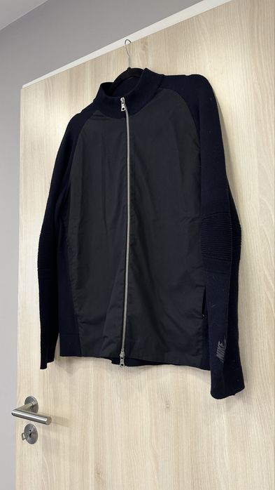 Оригінальна вовняна олімпійка Nike розмір М