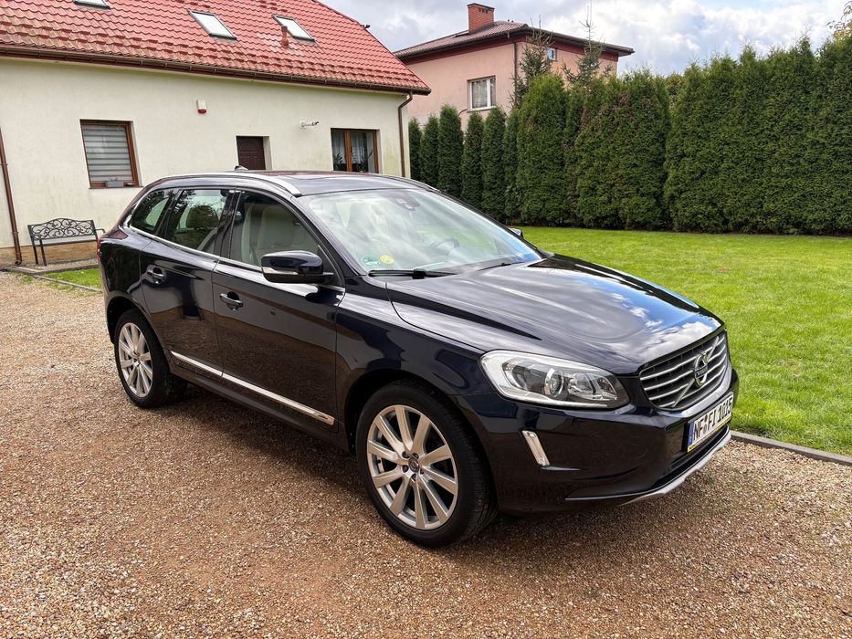 Volvo XC 60 Volvo XC60 2.0D D3 SUMMUM Bezwypadkowy