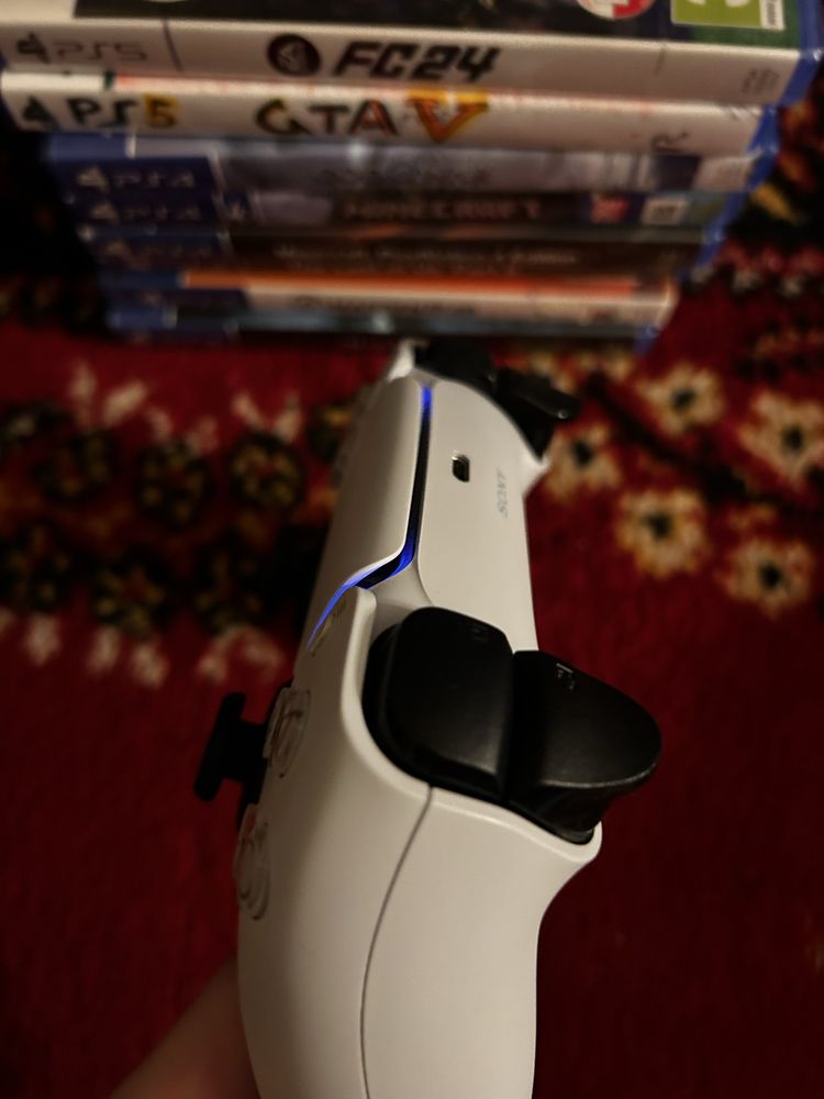Pad dualsense na PS5 sprawny 100%