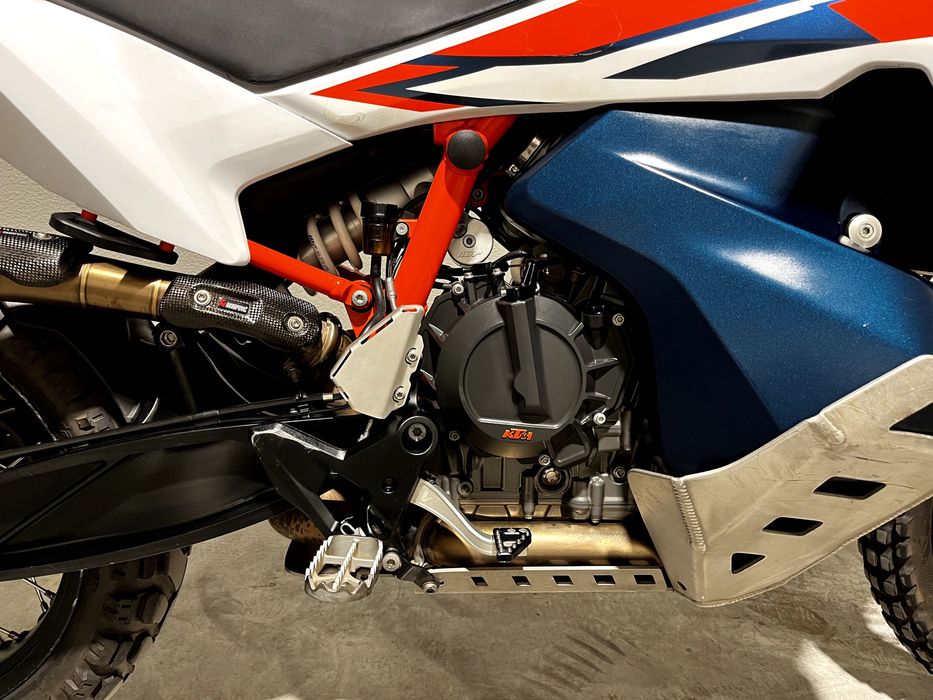 2023 KTM 890 ADV R