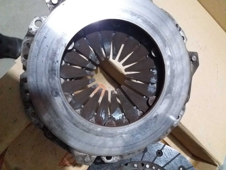 Продам комплект зчеплення Opel