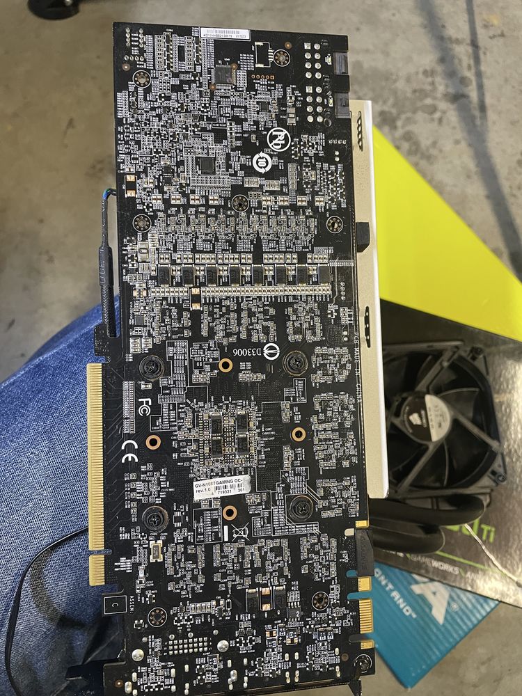 Karta graficzna Gigabyte Geforce GTX 1080ti 11GB z chłodzeniem