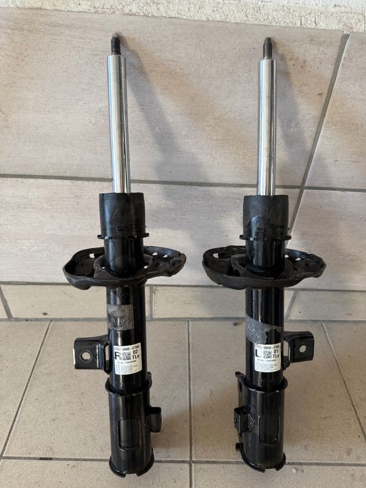 Передні стойки Hyundai Tucson TL 2019 г