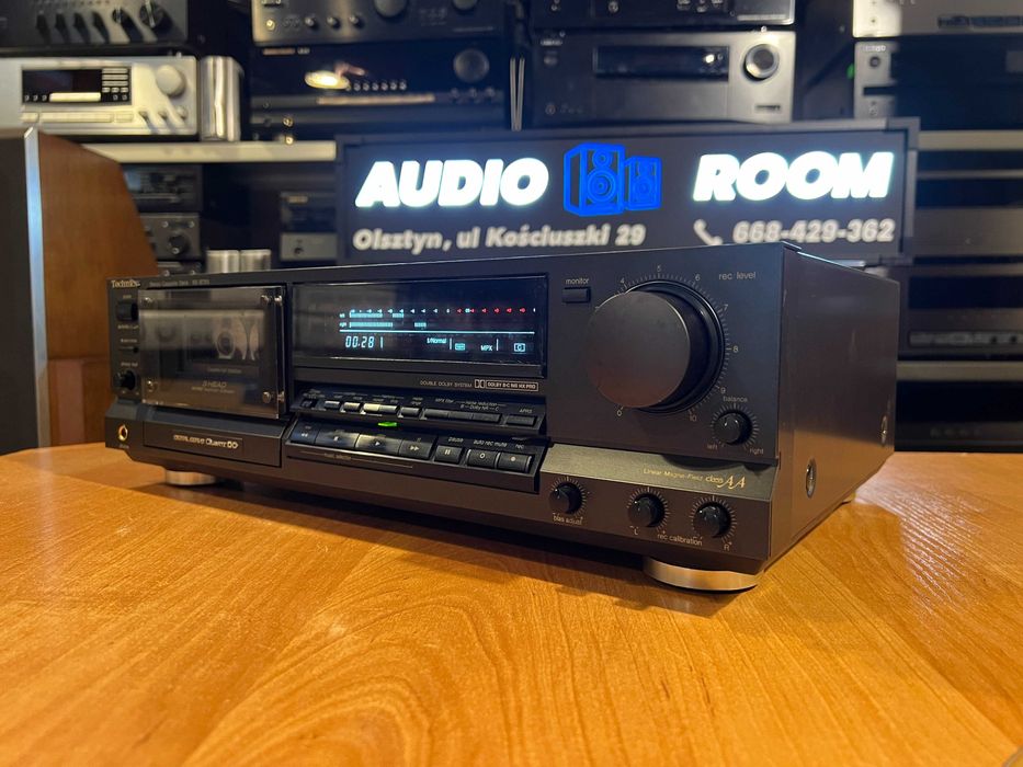 Magnetofon Technics RS-B755 Audio Room