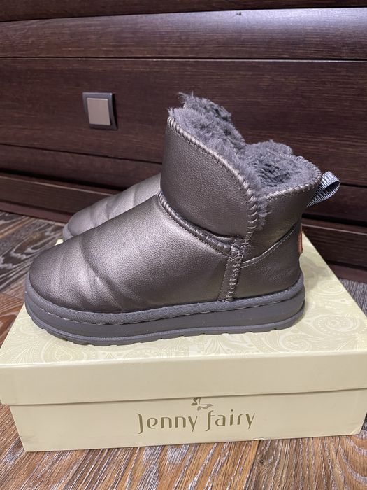 Угги для дівчинки 35 р. 21,5 см устілка