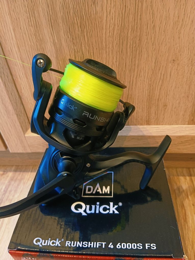 Kołowrotek karpiowy z wolnym biegiem Dam quick runshift 4 6000s fs + ż