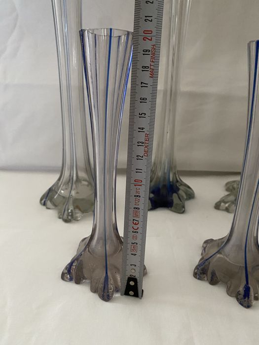 Solitários em vidro tons de azul