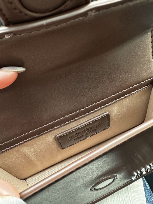 Сумка Jacquemus.