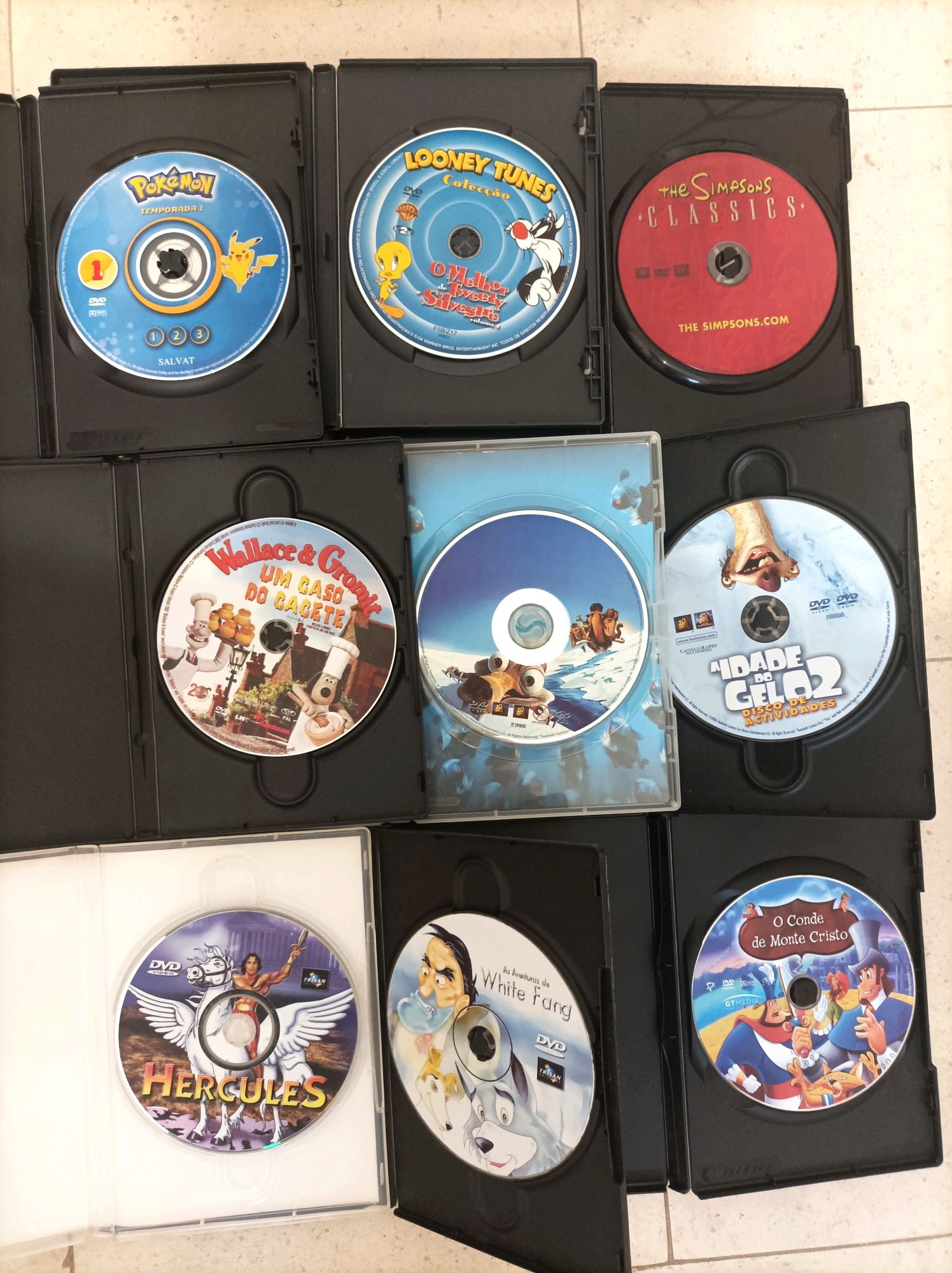 Lote de 7 DVDs de Animação (Looney Tunes, Simpsons)