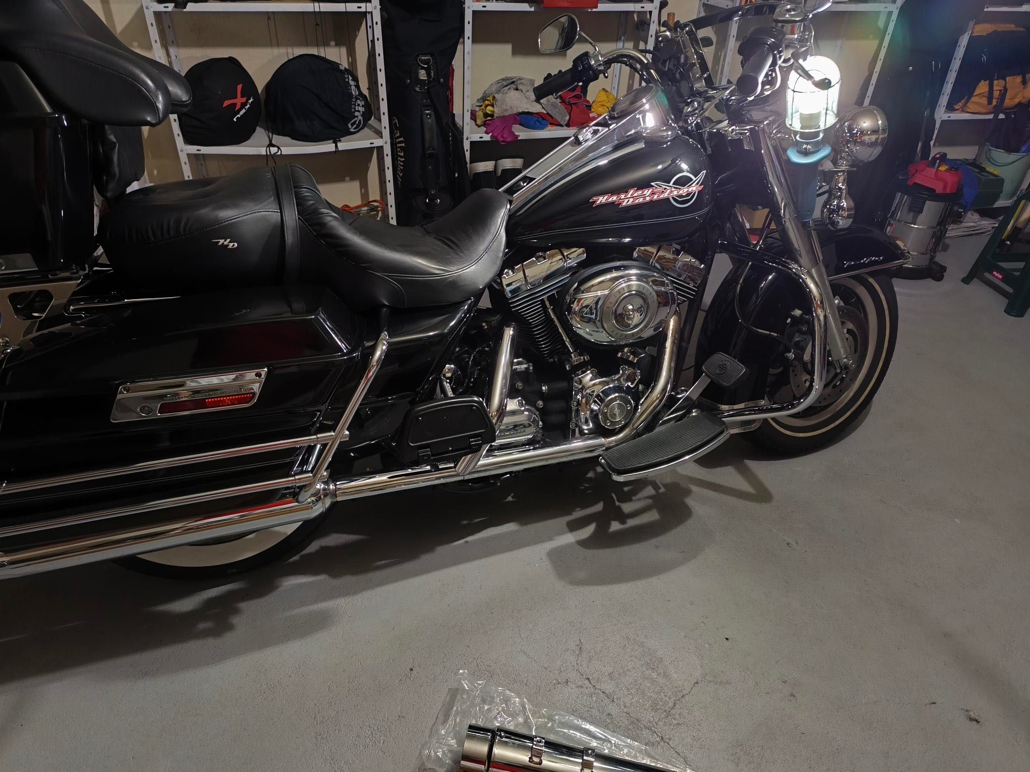 Escapes Megafon slip on para Mota Harley Davidson Road King e mais