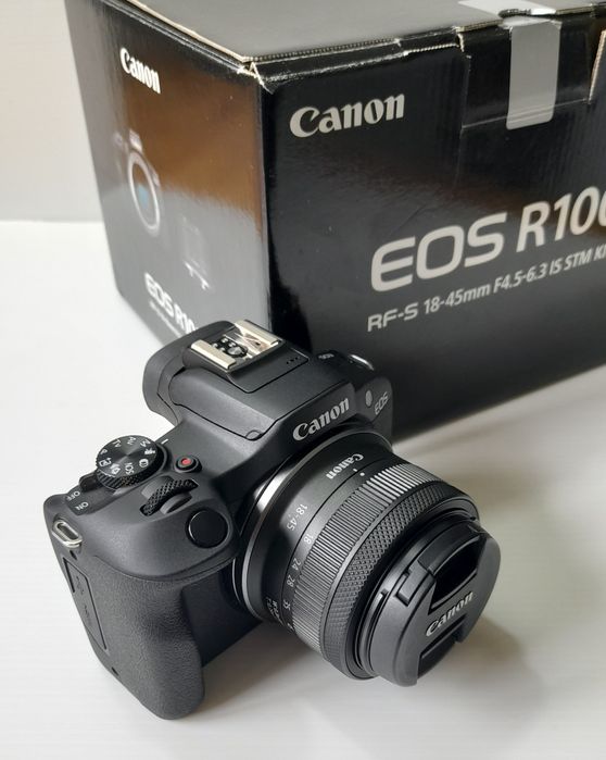 Canon R100 + RF-S 18-45mm Kit