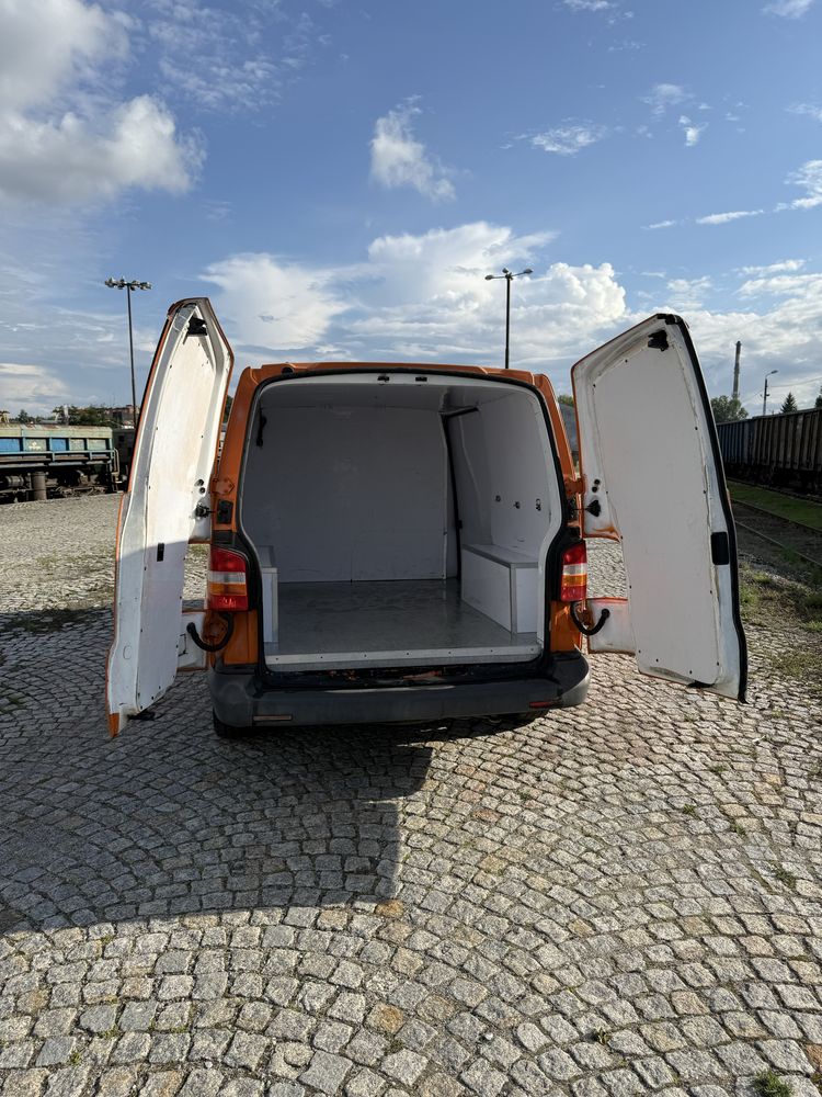Volkswagen T5 2.0 l b+g