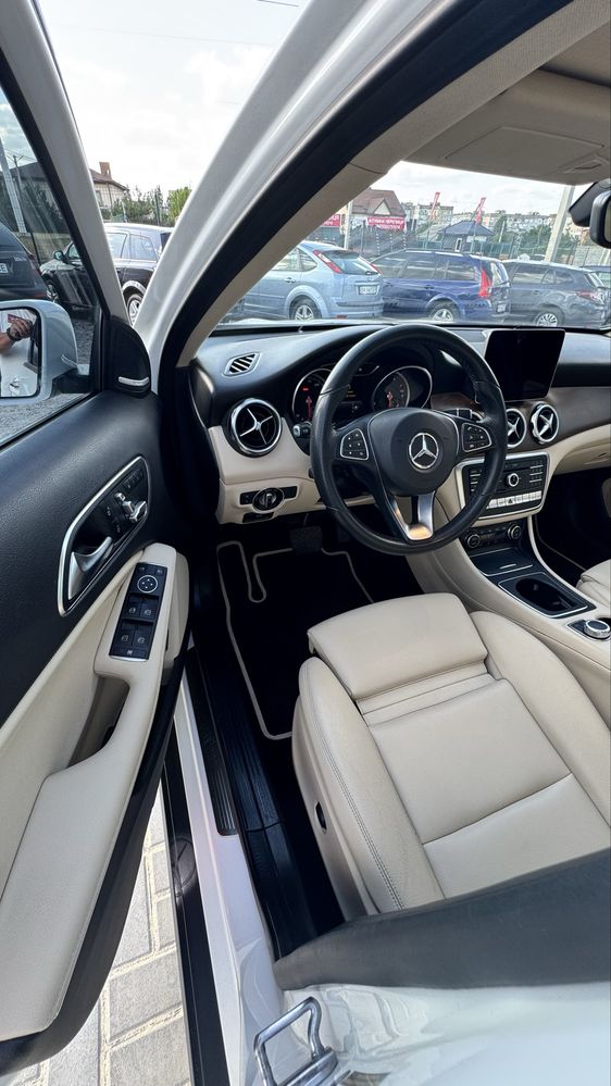 Mercedes-Benz GLA Мерседес-Бенц ГЛА 2,0 бенз 2017 р 7G-Tronic 4matic