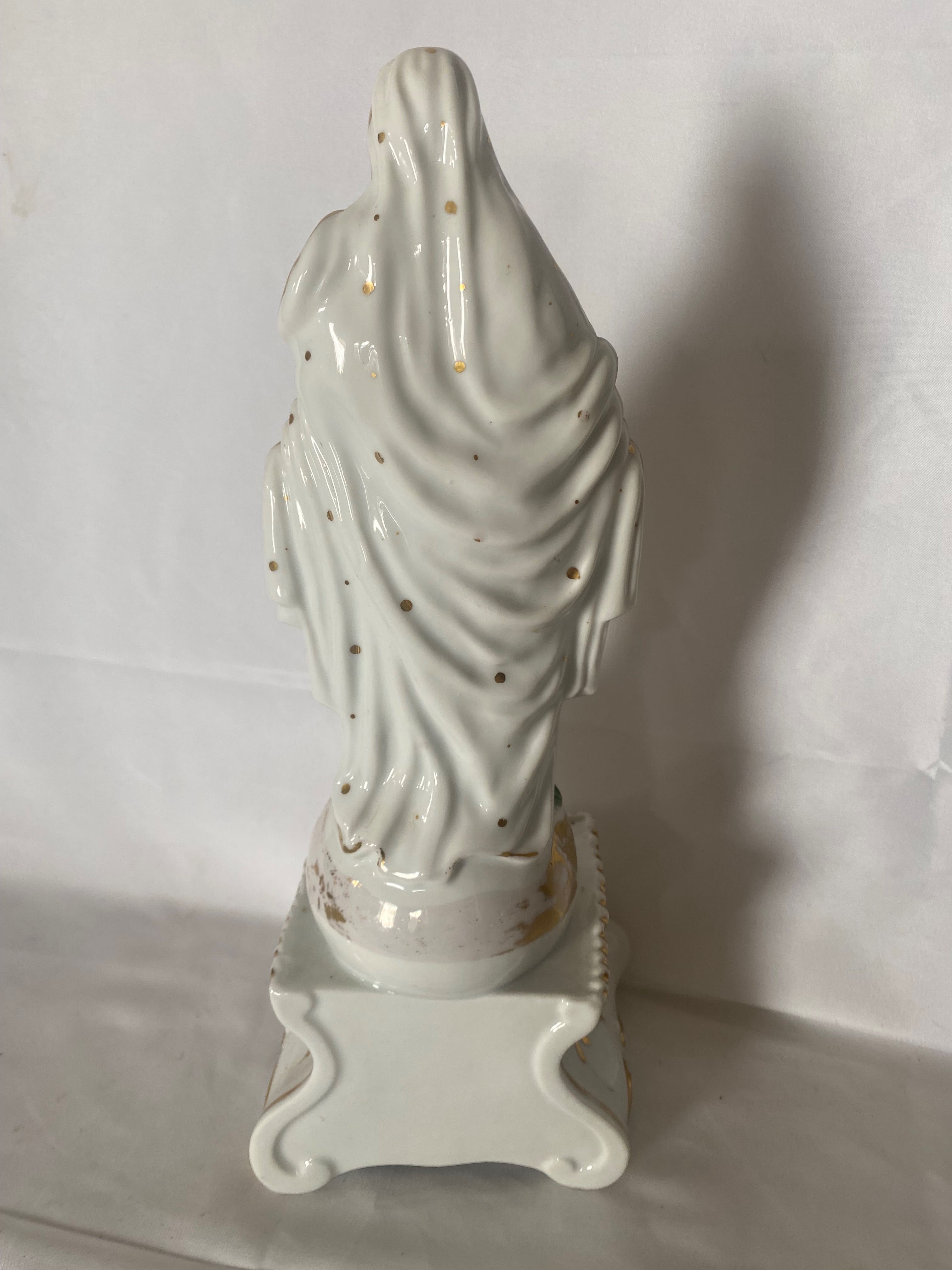 N Sra das Graças em porcelana