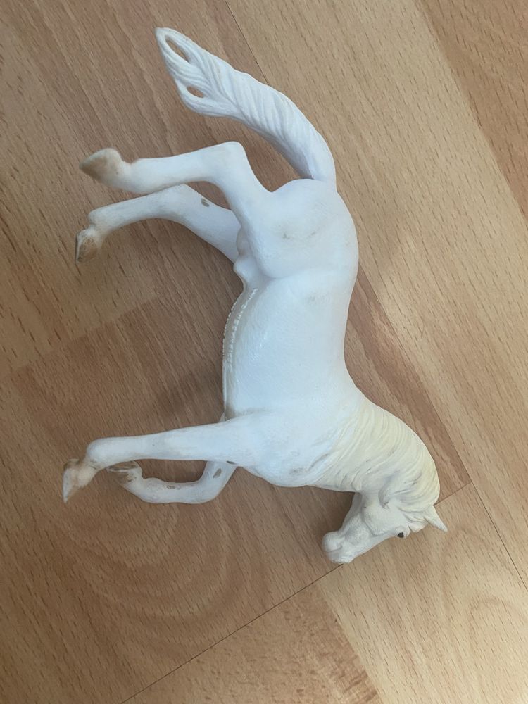 Koń kucyk Collecta Camarillo White Horse