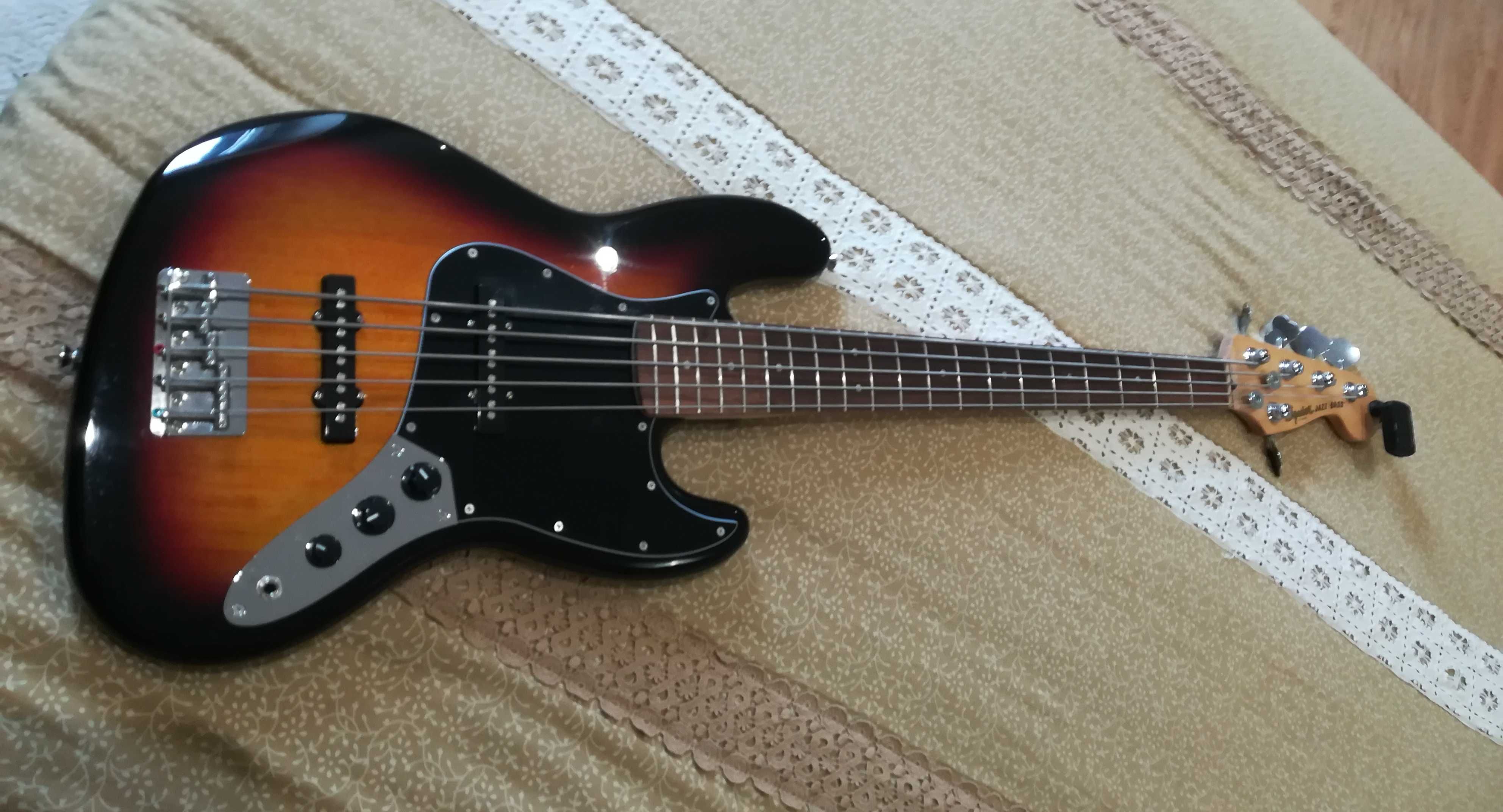 Squier Jazz Bass c/setup