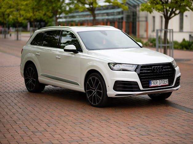 Audi Q7 AUDI Q7 3.0 TFSI Quattro Tiptronik