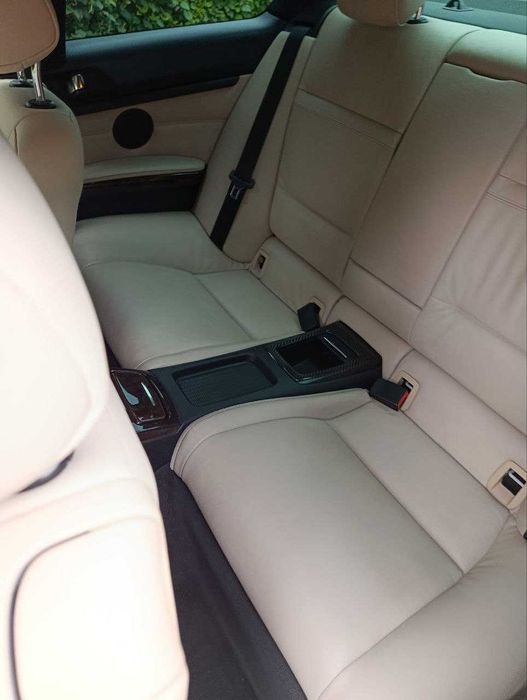 BMW 328i (E92) 2011 рік