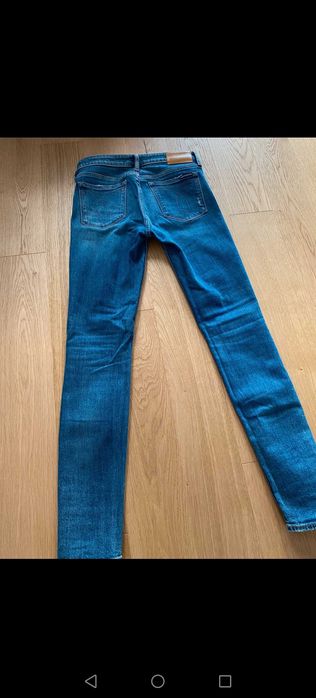 Spodnie damskie Calvin klein rozmiar S /M stan idealny założone raz.