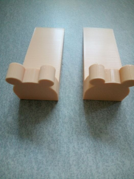 2 x kiln do drzwi miś plus 5 x opaska zaciskowe