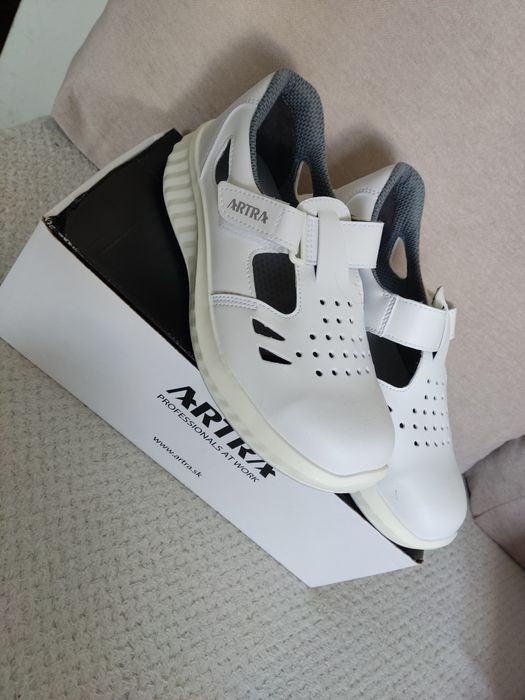 Buty sandały robocze