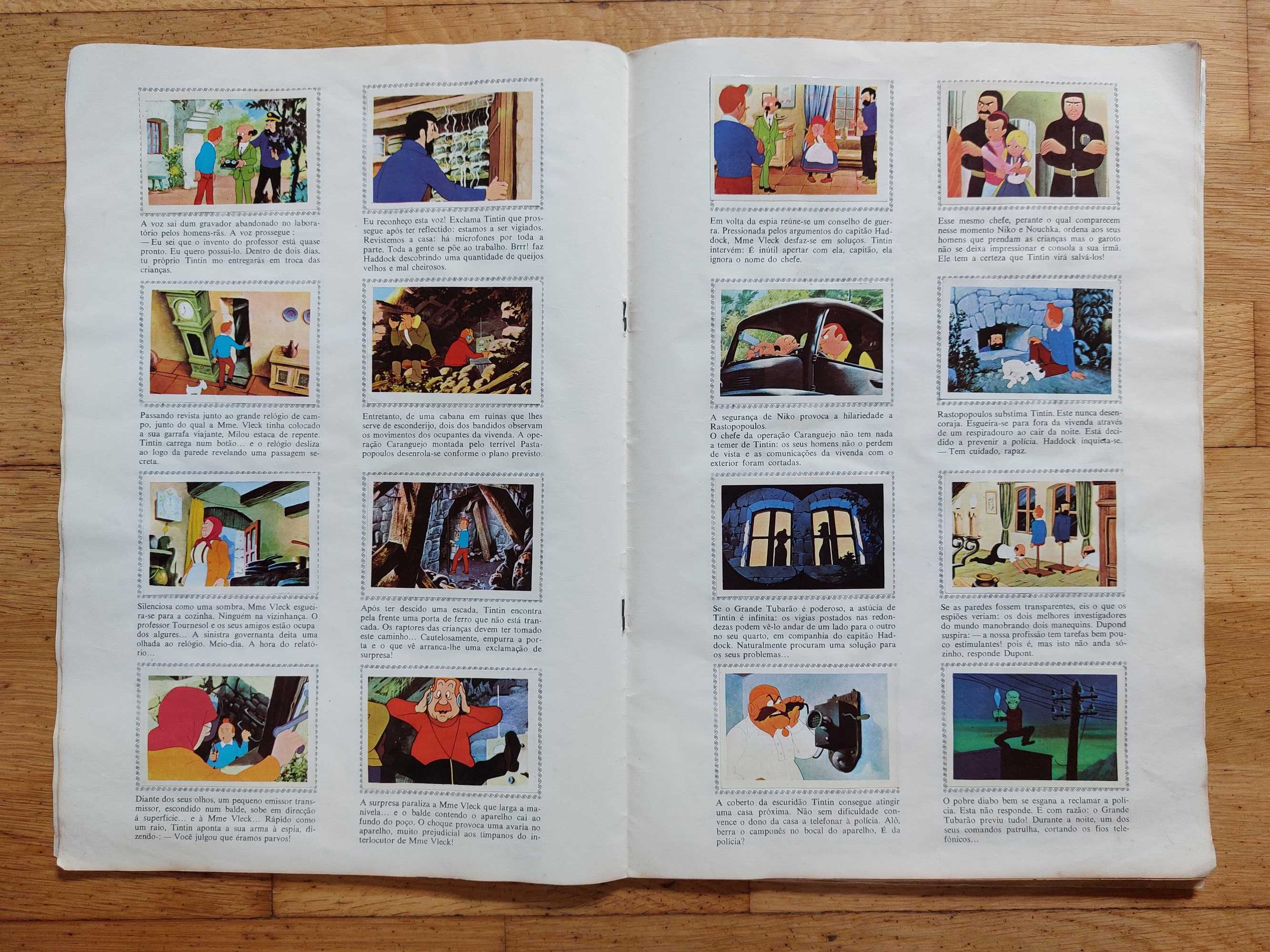Caderneta de cromos Tintin e o lago dos tubarões - Completa