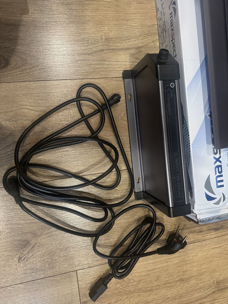 Maxspect RSX R-200