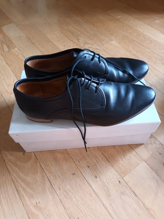 Gino Rossi czarne skórzane r. 38