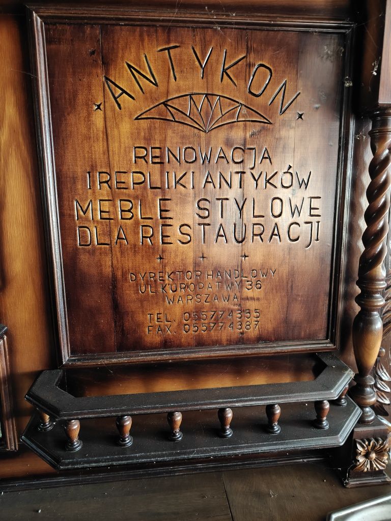 Bar, barek drewniany Zdobiony