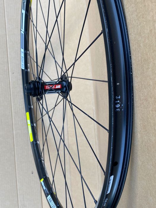 Koło przednie DT SWISS M1800, TUBELESS, 26'' [559x19.5]FV,nowe/013-030