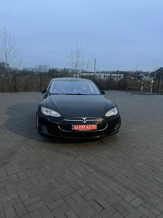 Tesla s 2015 70D
