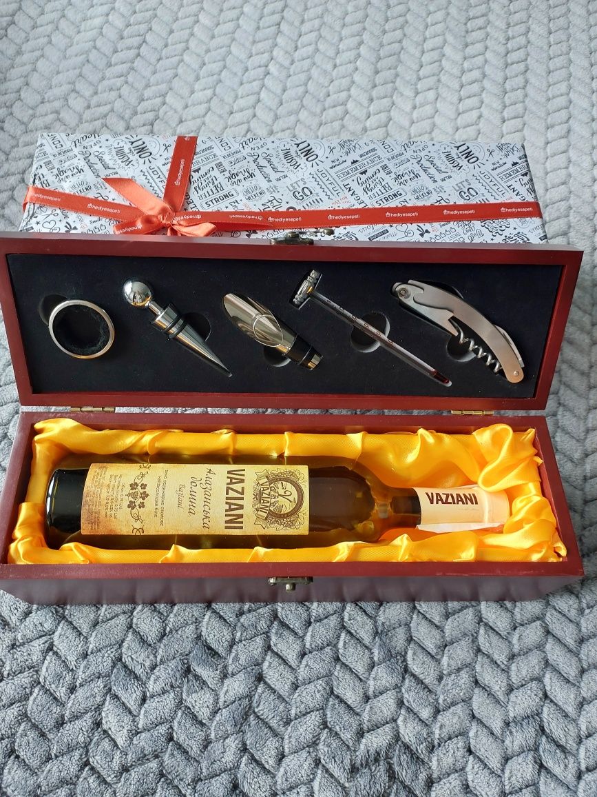 Wine box подарочная деревянная коробка для вина винный набор