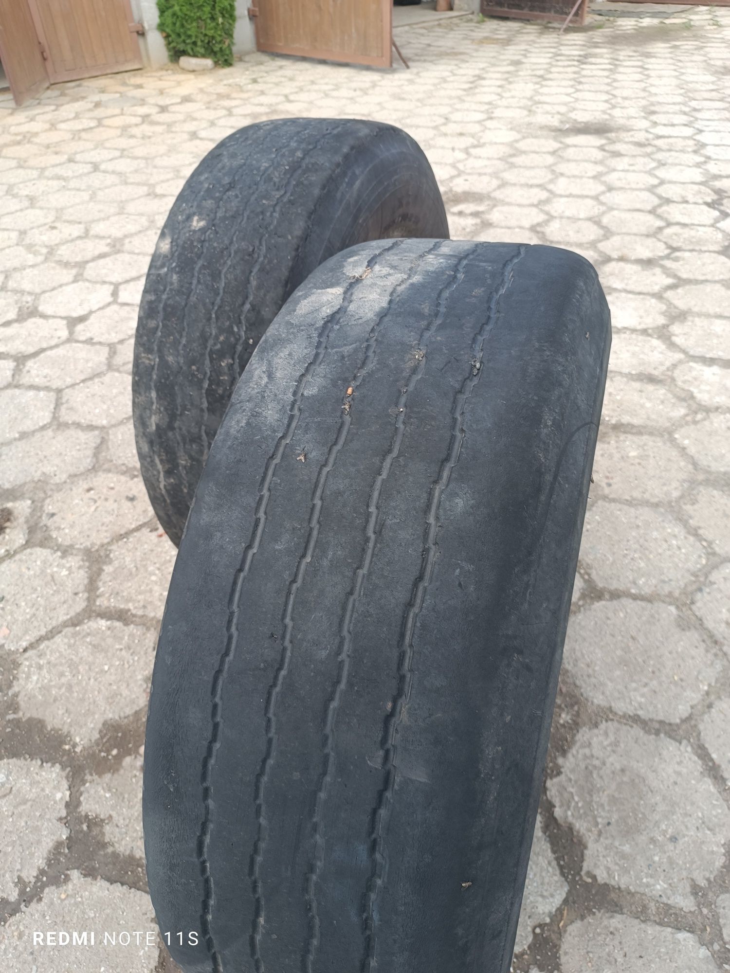 Koła 365/80 20 10 szpilek ET0 opony 825 20 8.25 R20