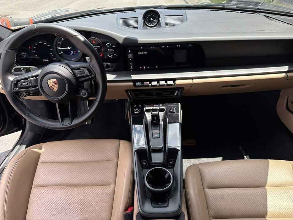 Porsche 911 Carrera 4S Coupe      2020