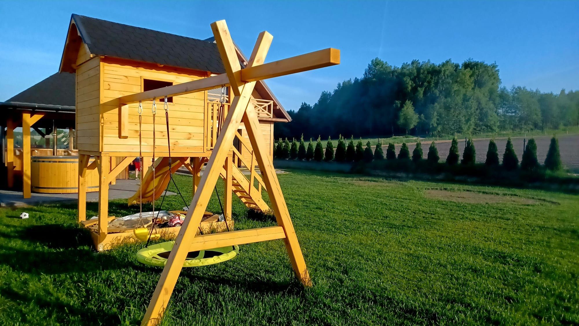 Dom Ci Spokój, domek całoroczny, gorąca beczka,plac zabaw,grill,altana