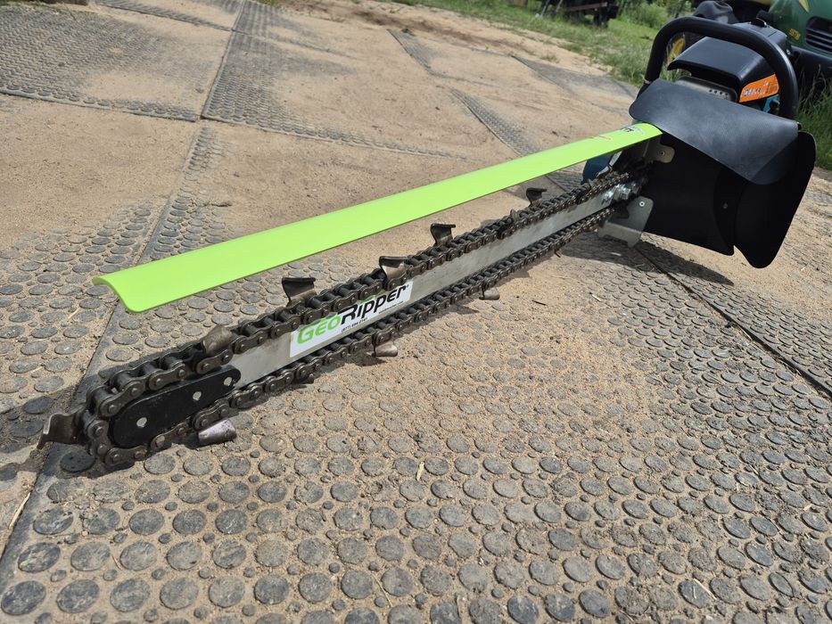 Koparka łańcuchowa minitrencher Georipper M700 Makita powystawowa