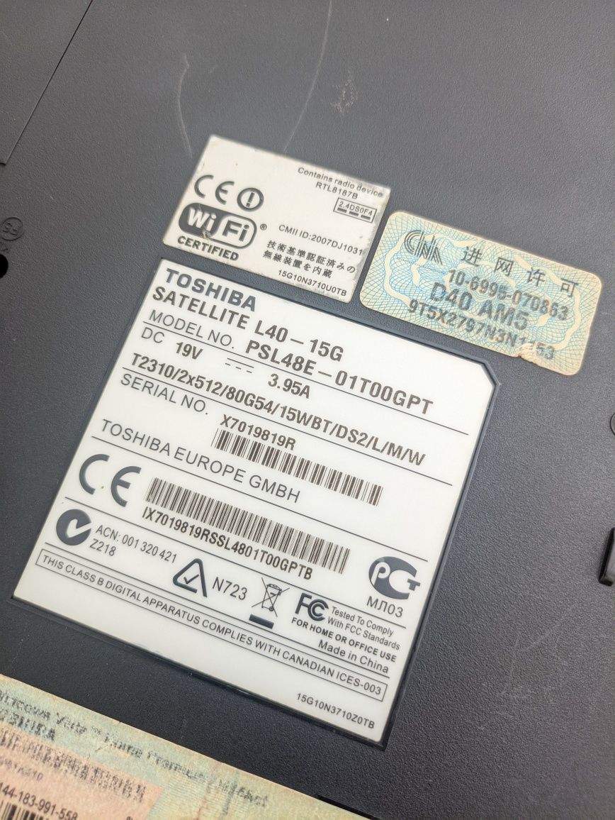 Portatil Toshiba satellite L40 15