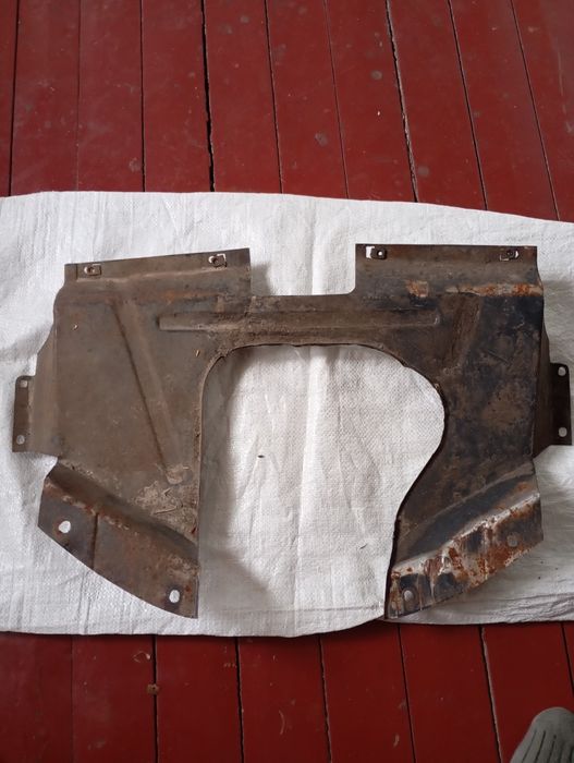 Продам грязьову зашиту двигуна Ваз 2101-07