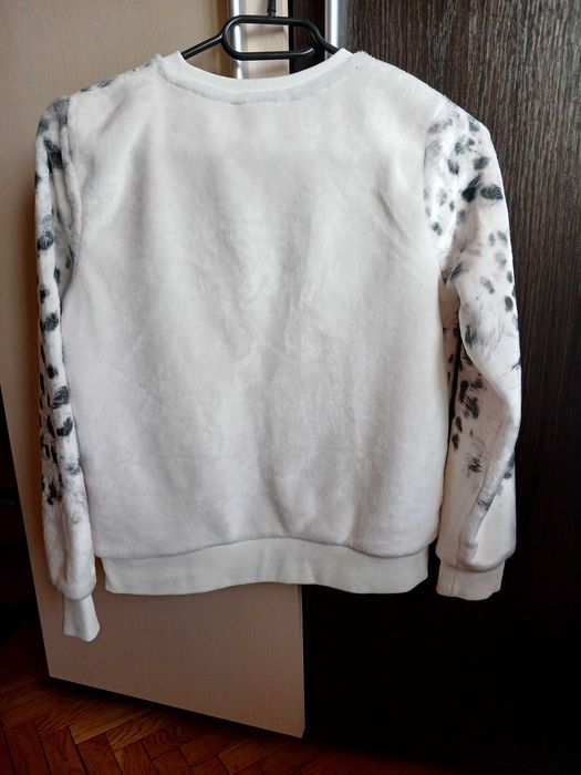 Новый свитшот c&a 146 р.