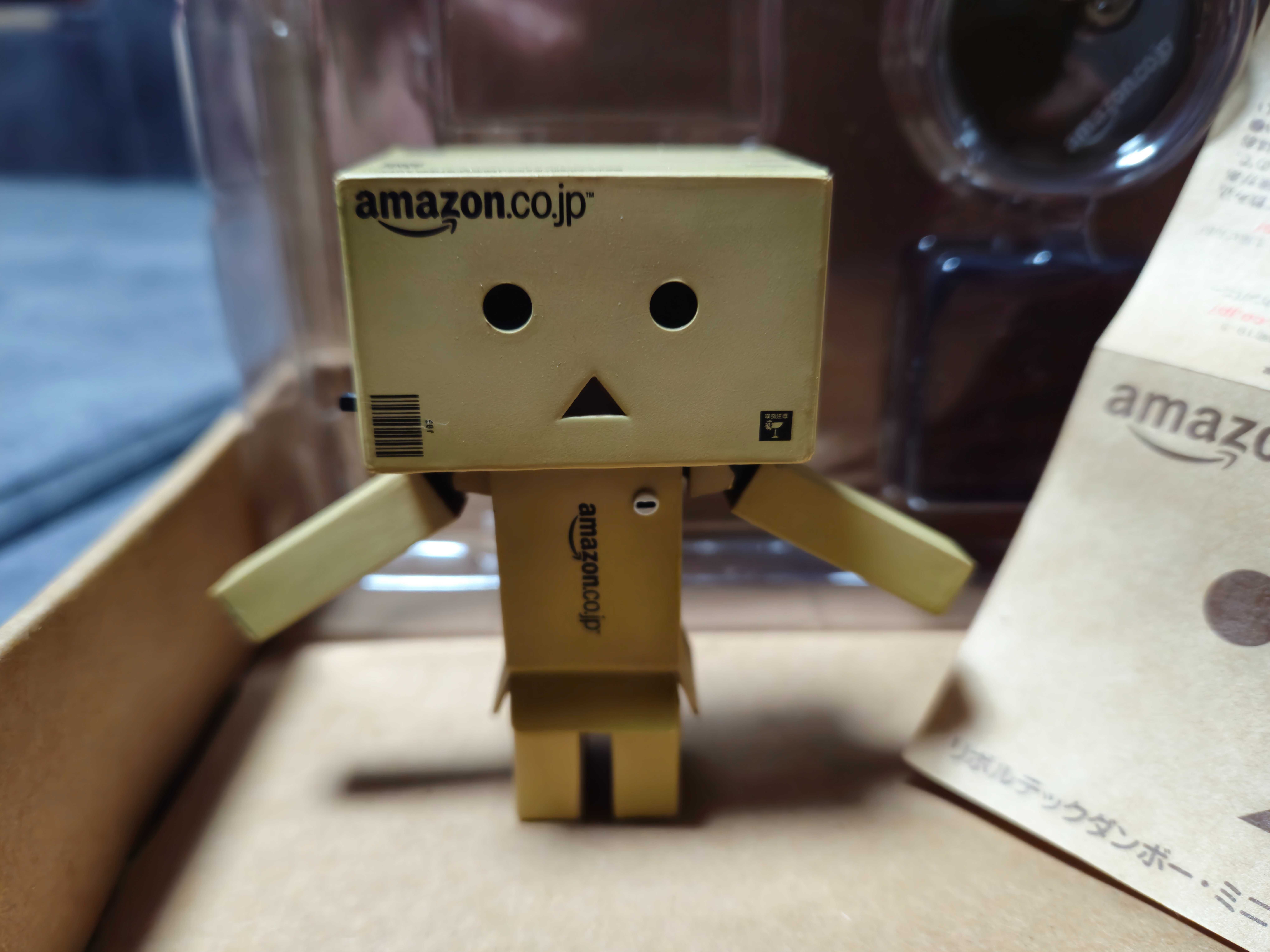 Фигурка Картонный человечек оригинал Revoltech Danbo Mini Amazon