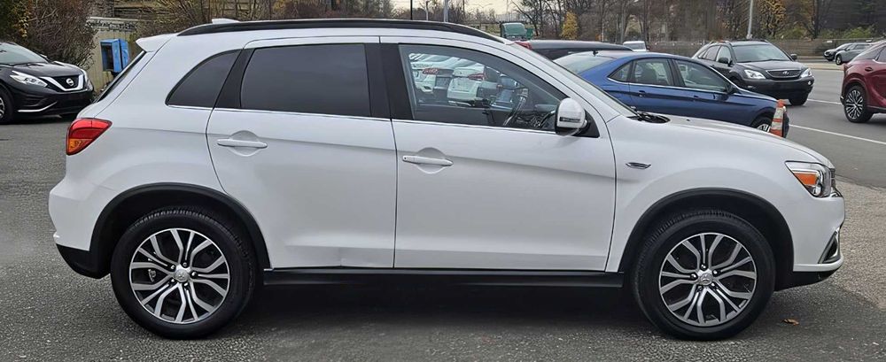 Mitsubishi Outlander      2018