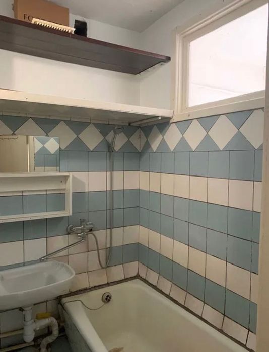 Продам двокімнатну квартиру центр Вишневого