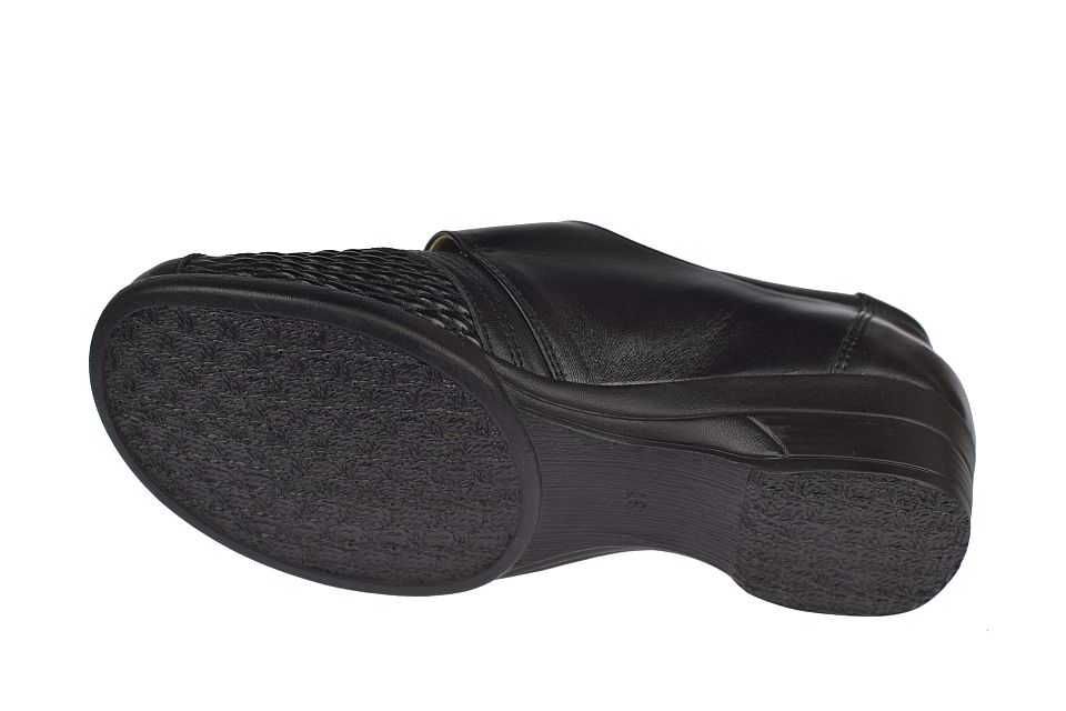 Skórzane buty damskie na haluksy na rzepy Polskie AG-1470 czarne r. 40