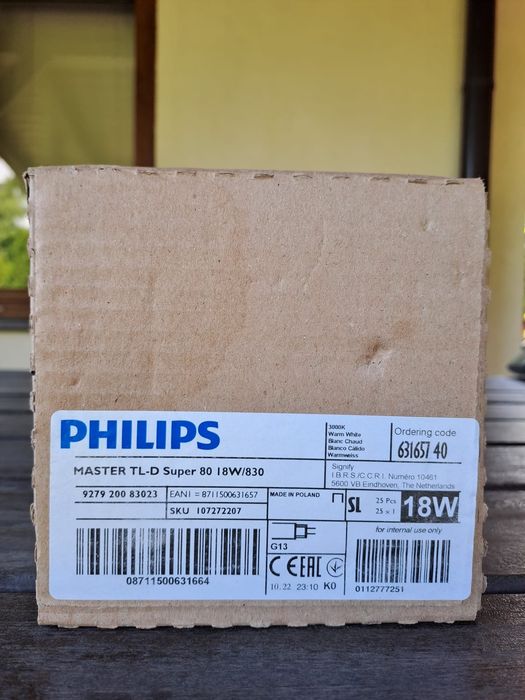 Świetlówki PHILIPS 18W/830