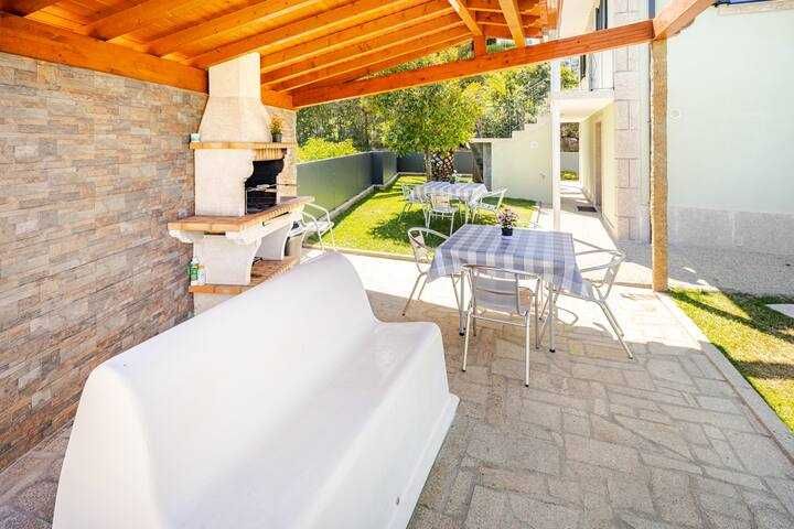 Casa de férias na montanha T5 com piscina privada