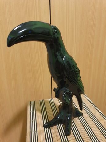 Figurka dekoracja na szafkę półkę TUKAN czarny ptak