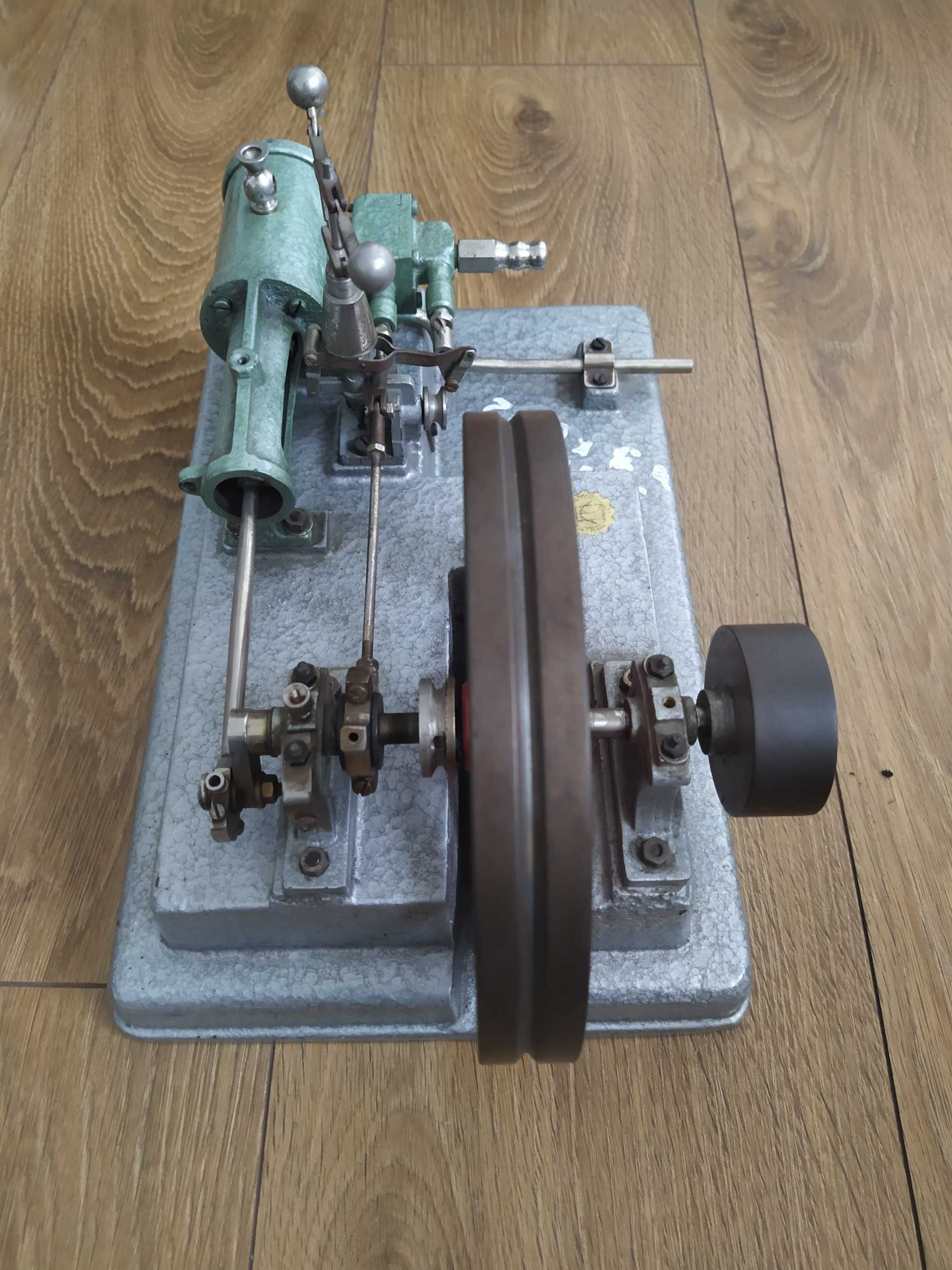 Maszyna parowa model
