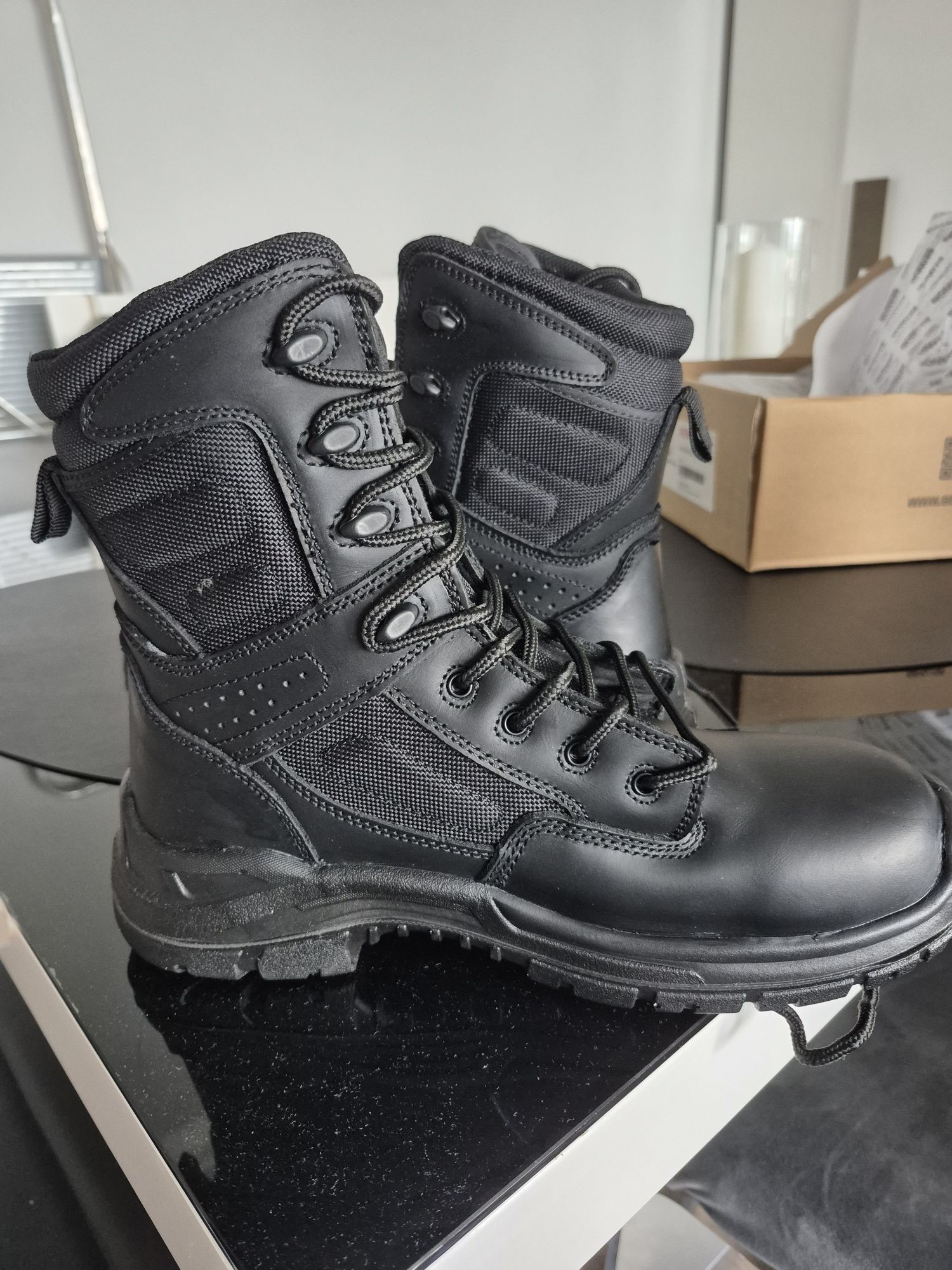 Buty taktyczne patrolowe ochronne 42