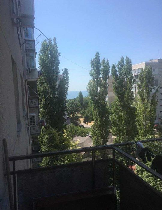 Продам 2 ком.кв рядом с морем.